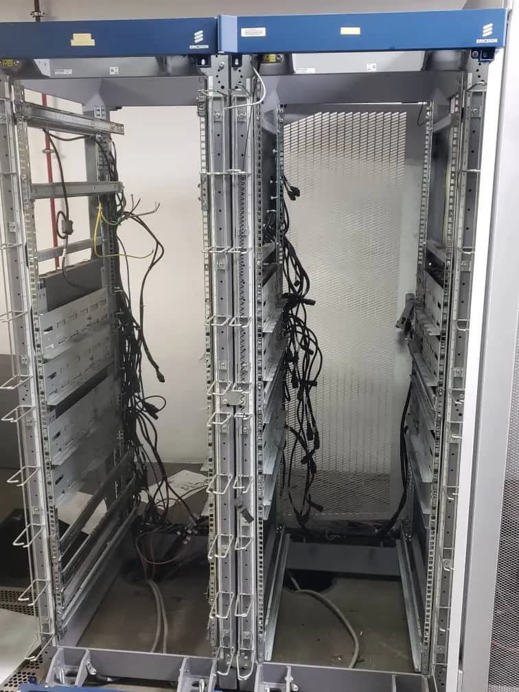 Enterprise Data Centre Decommissioning & Infrastructure Migration 5